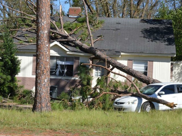 Roofing services by United Roofing & Waterproofing in Fayetteville, AR.
